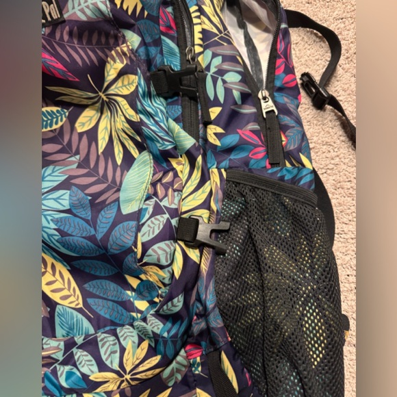 Colorful backpack - Picture 2 of 5